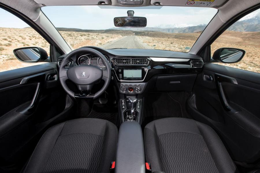 Торпедо Peugeot 301 2016 года  (фото 35 из 40)